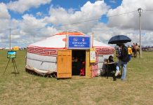 Говьсүмбэр аймаг байгуулагдсаны 30 жилийн ойн баяр наадмаар “Боржигин өв соёл” үзэсгэлэн зохион байгууллаа